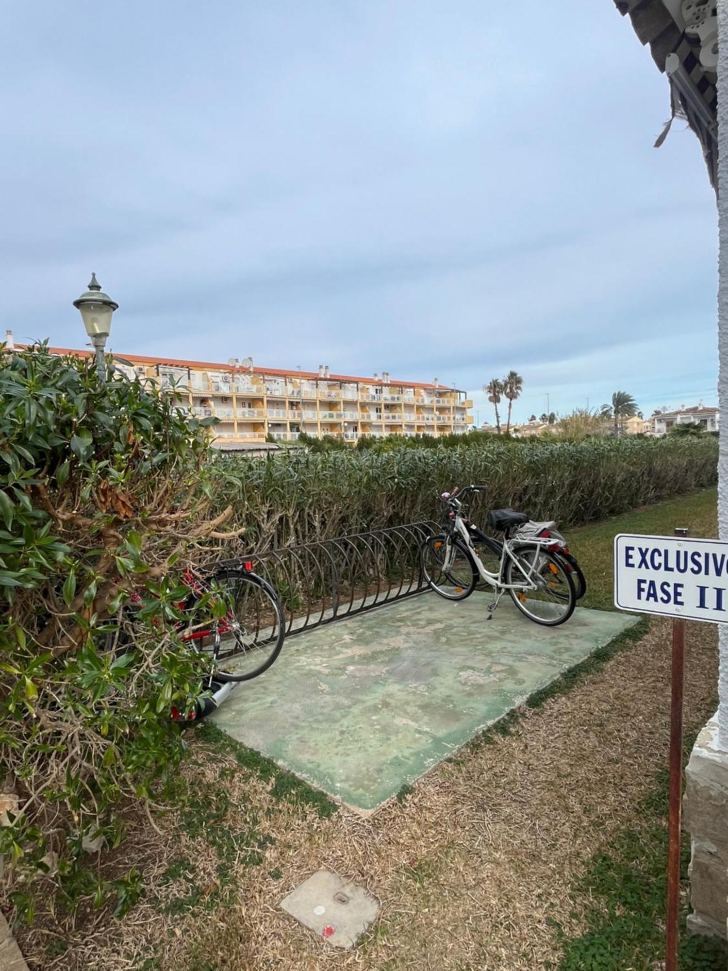 Apartamento Urb Oasis Park II Denia, Las Marinas Buitenkant foto